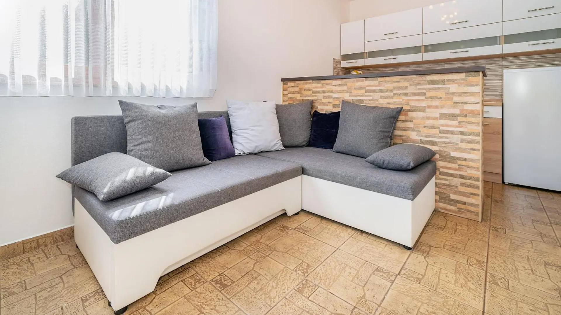 Apartments Magla With Terrace Baska