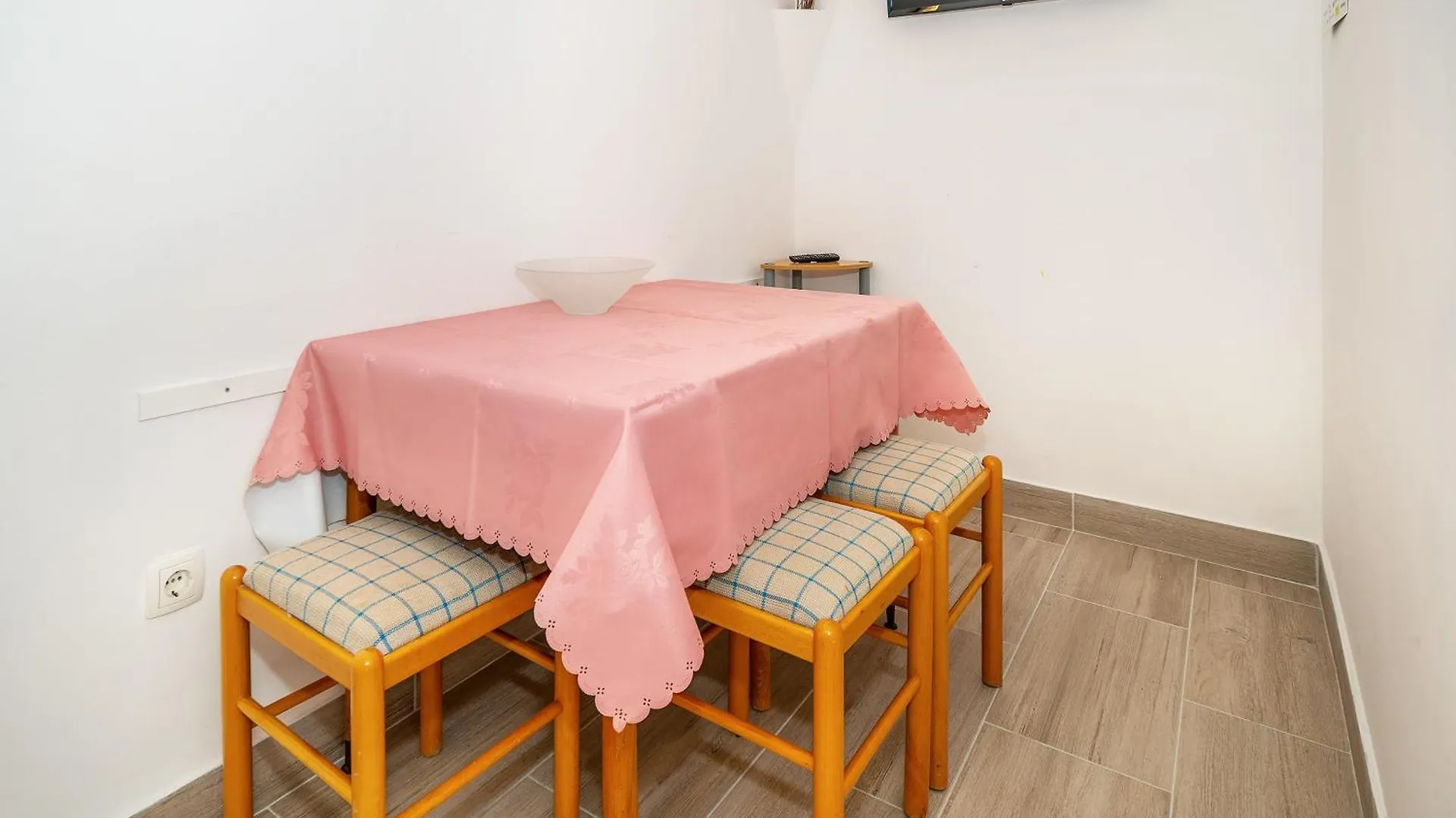 Apartments Magla With Terrace Baska  0*, Baska (Krk)