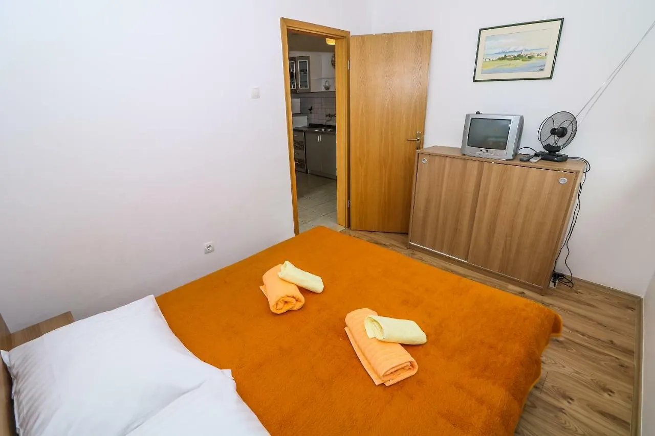 Apartments Magla With Terrace Baska  Croatia