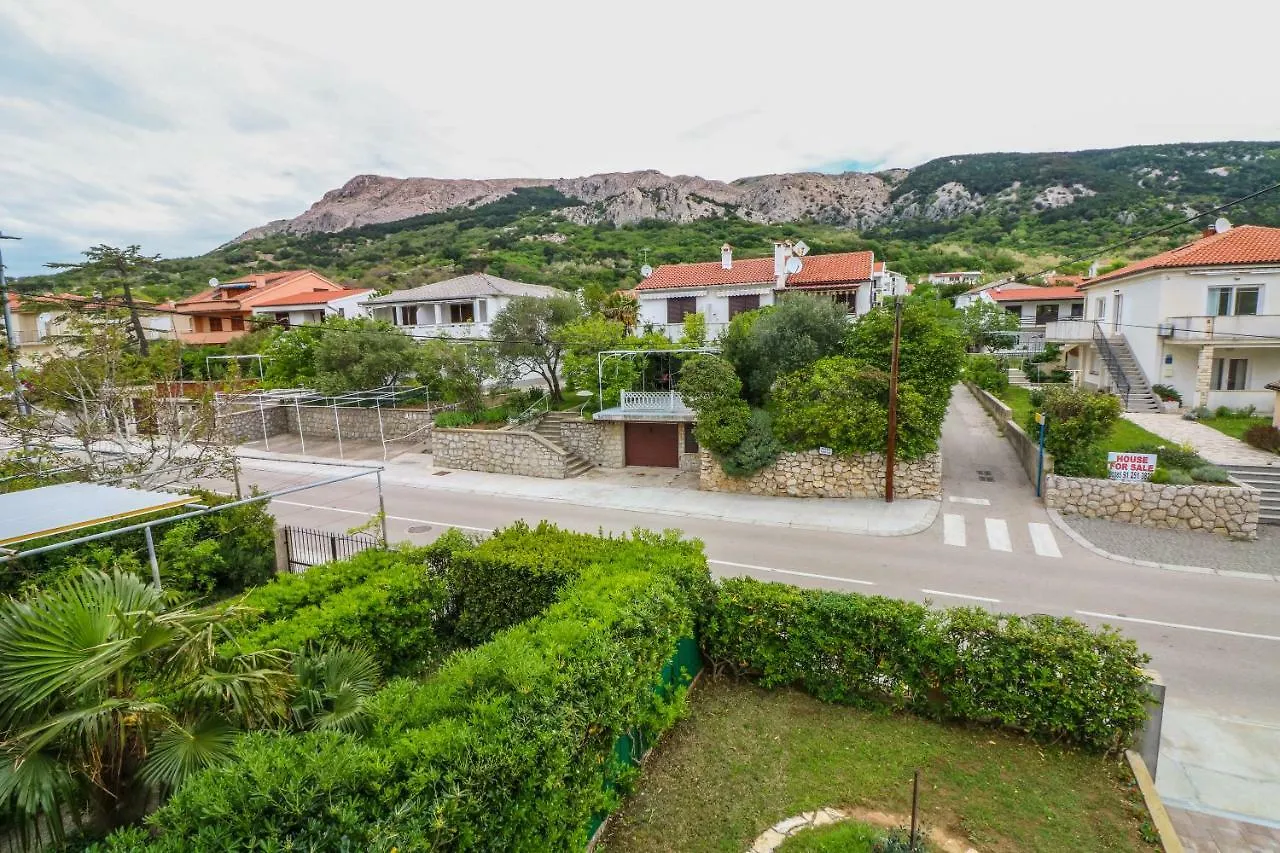 Apartments Magla With Terrace Baska