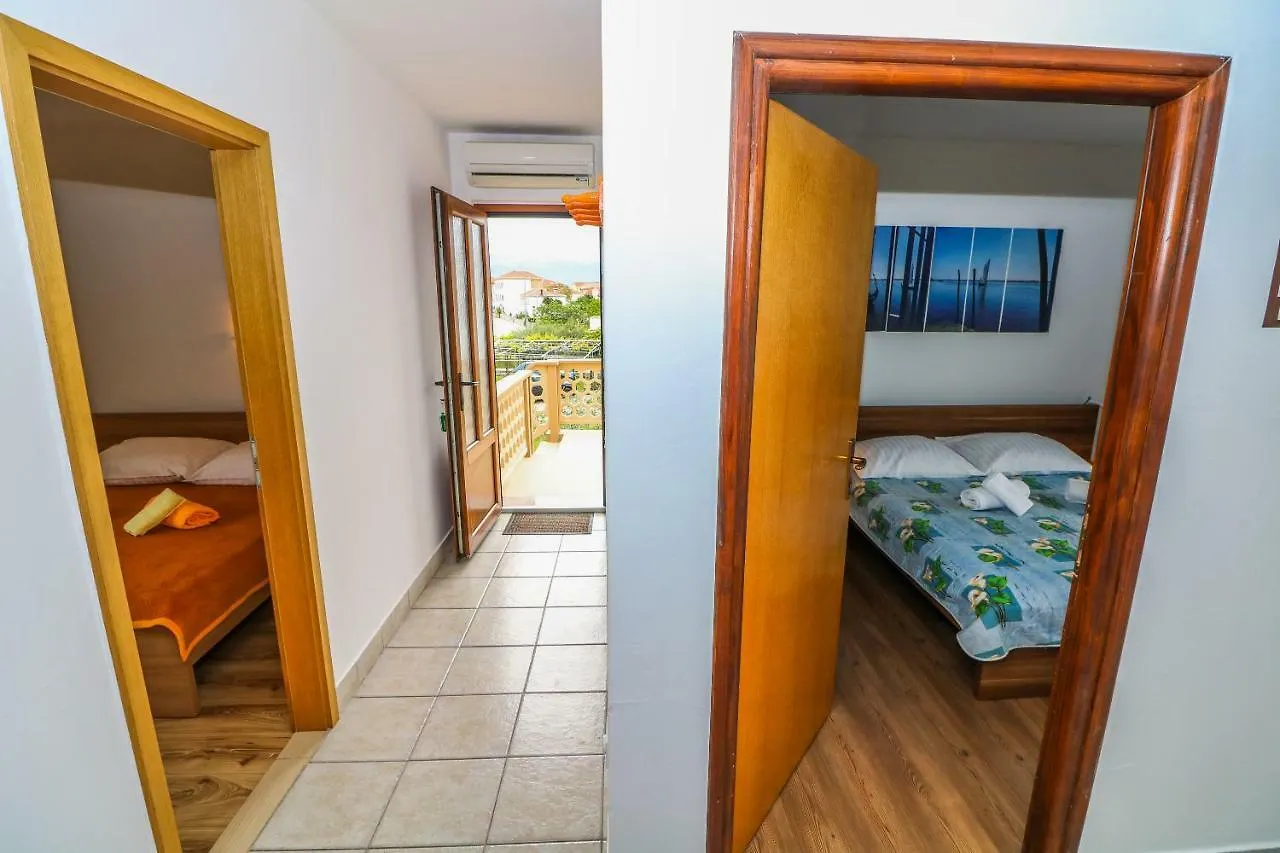 Apartments Magla With Terrace Baska  Baska (Krk)