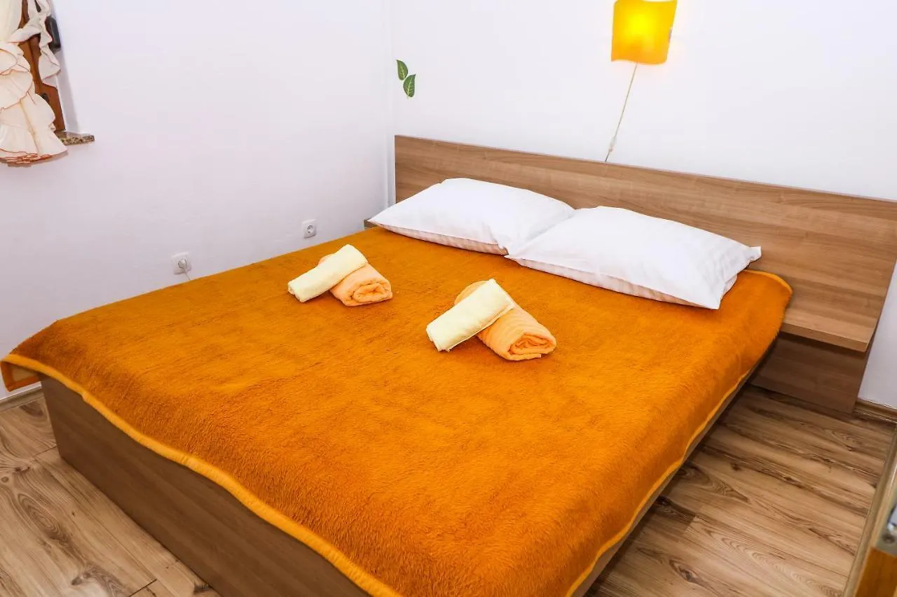 Apartments Magla With Terrace Baska