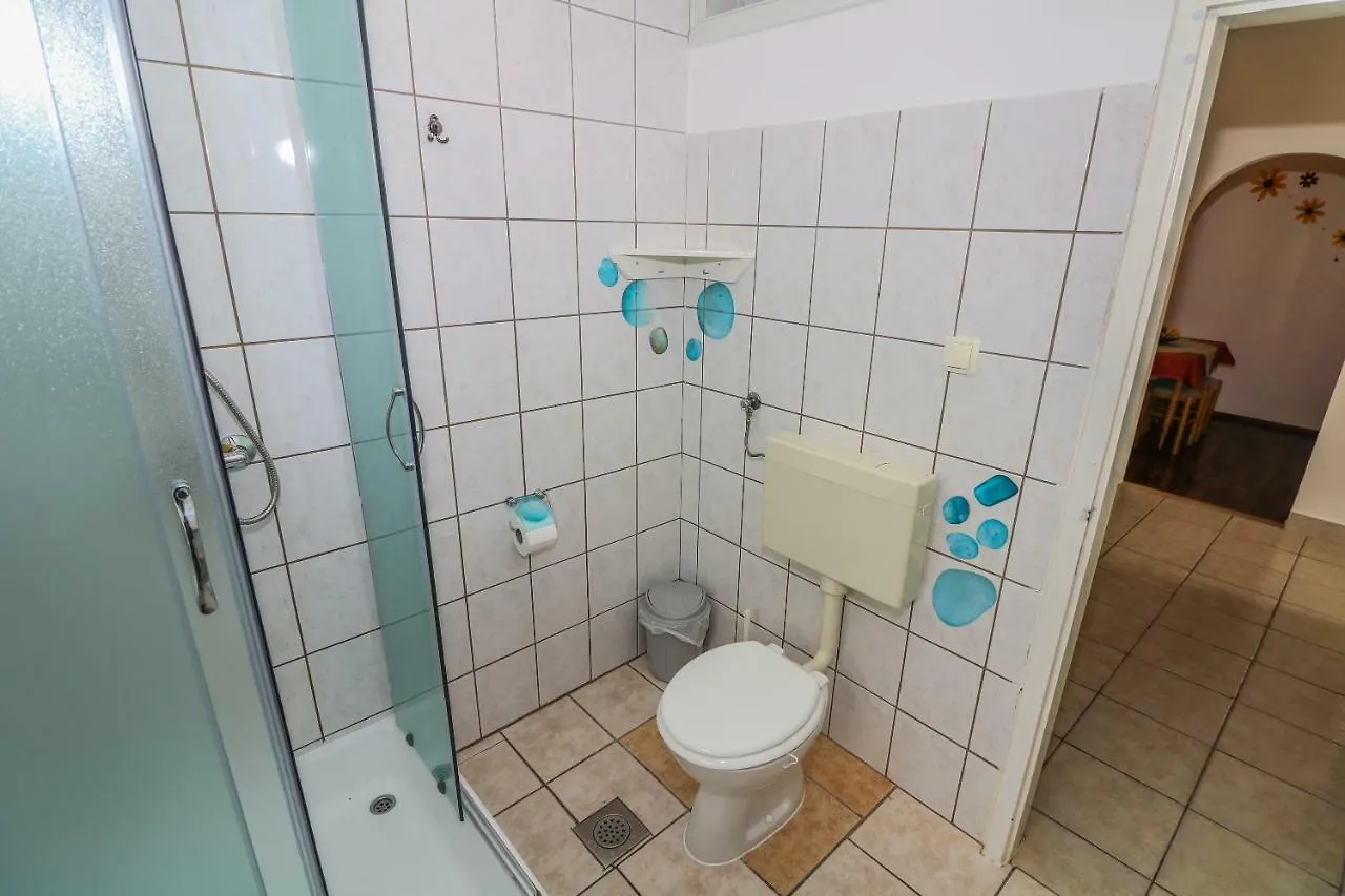 Apartments Magla With Terrace Baska