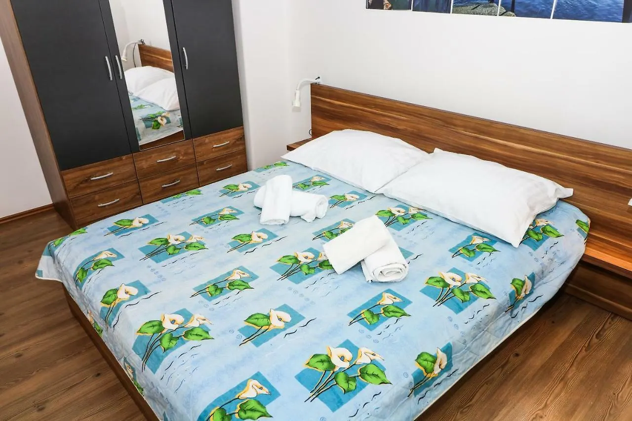 Apartments Magla With Terrace Baska   Baska (Krk)
