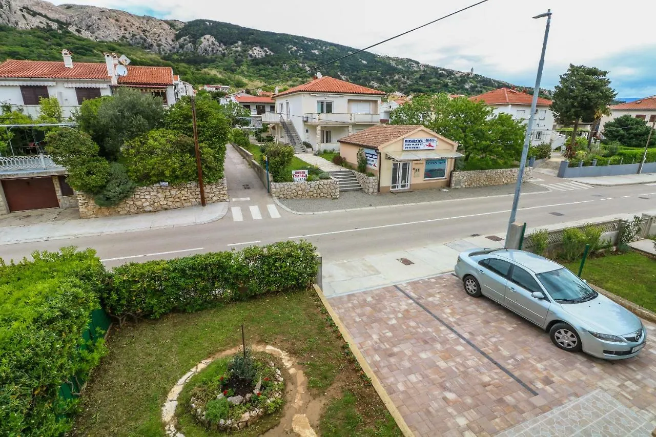 Apartments Magla With Terrace Baska  Baska (Krk)