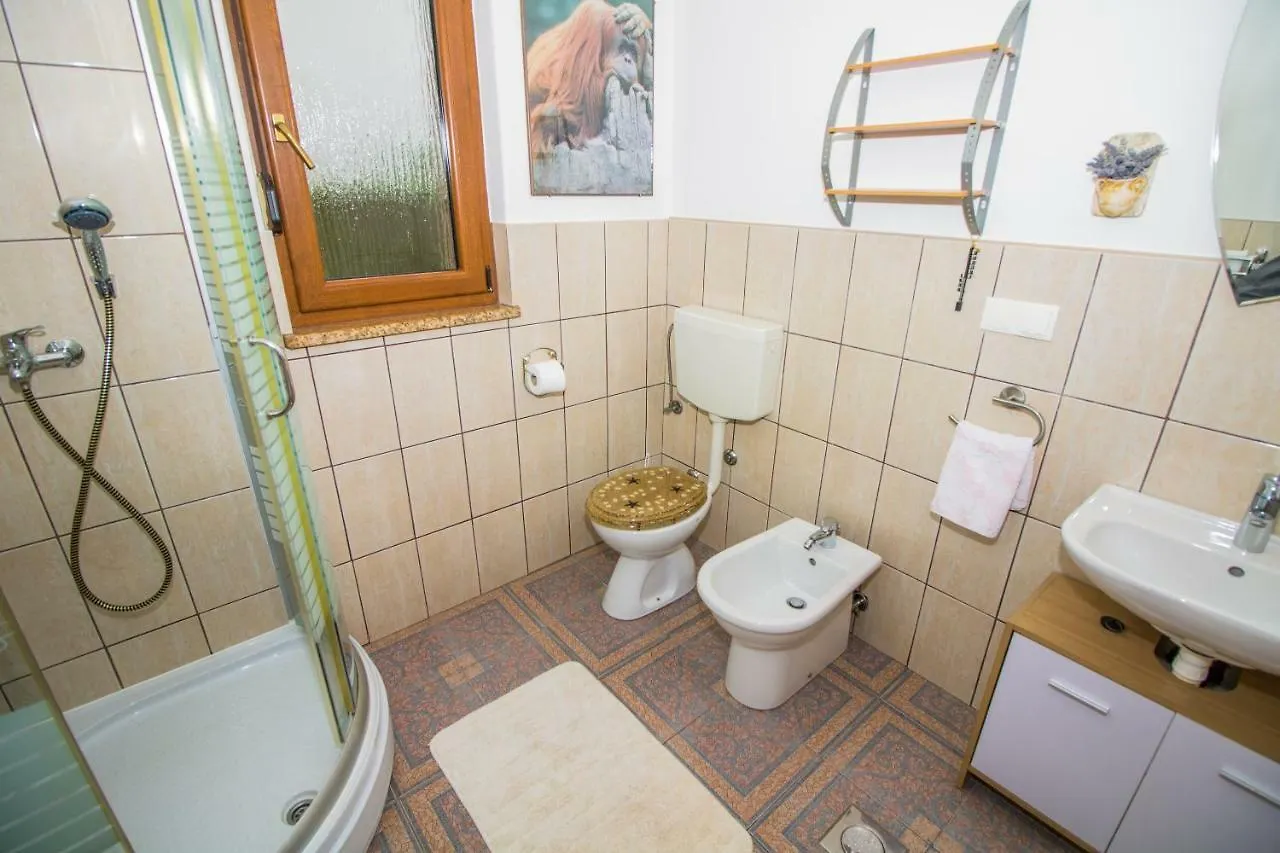Apartments Magla With Terrace Baska  Baska (Krk)