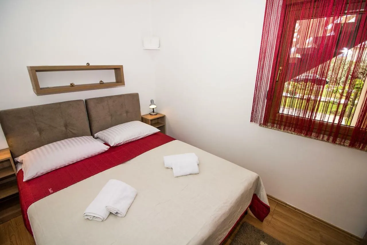 Apartments Magla With Terrace Baska