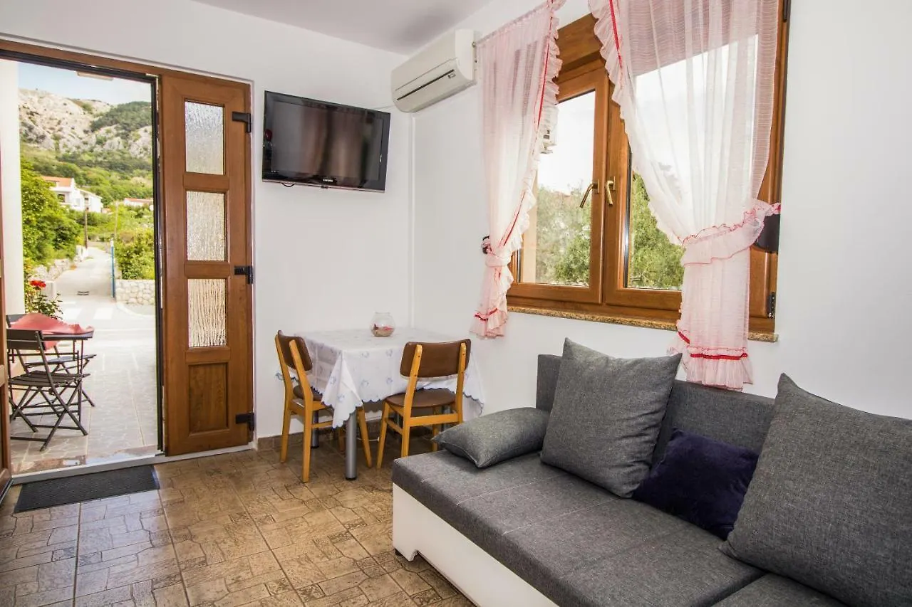 Apartments Magla With Terrace Baska
