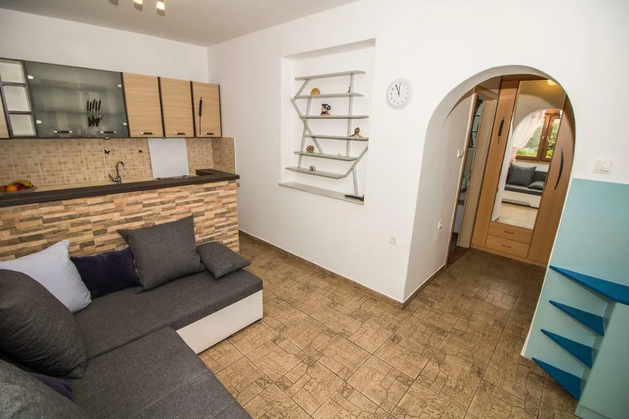 Apartments Magla With Terrace Baska