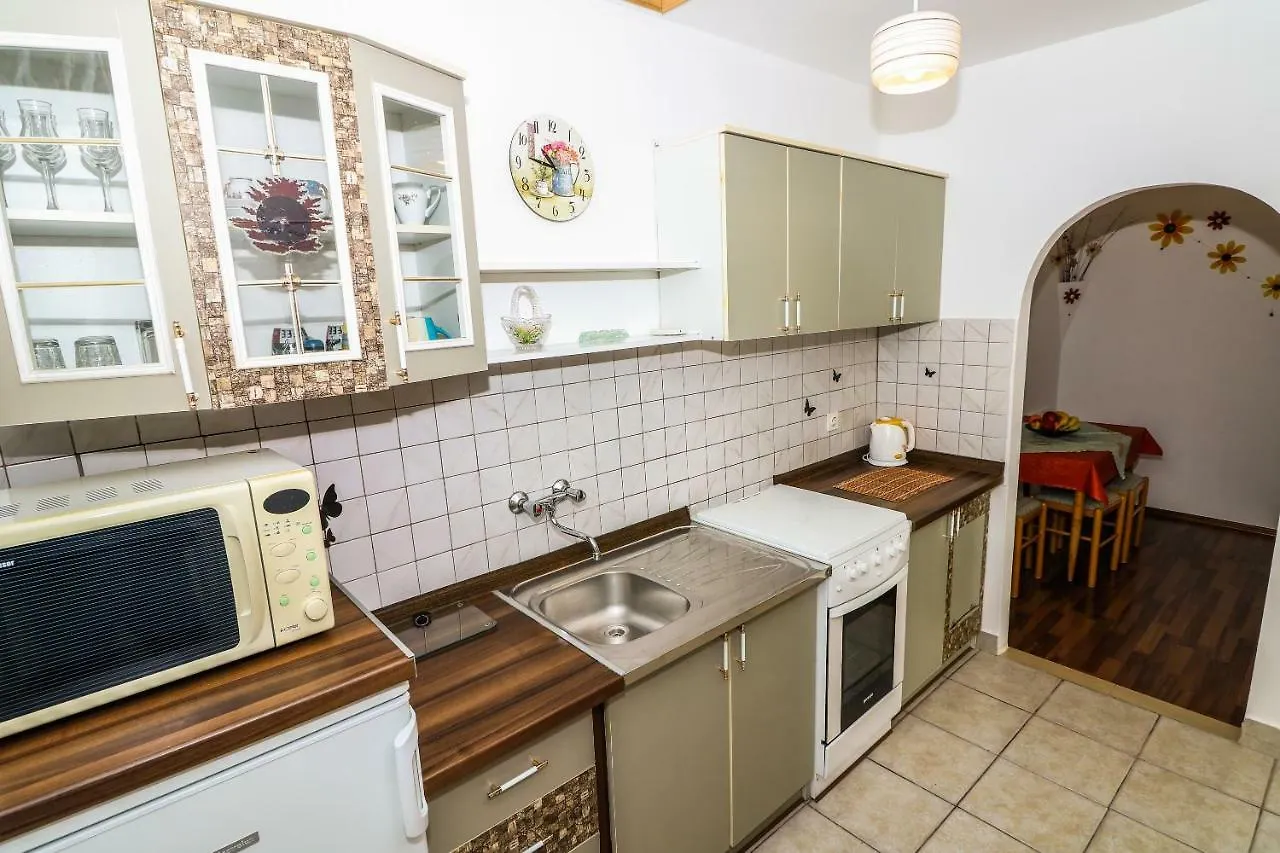 Apartments Magla With Terrace Baska  Croatia
