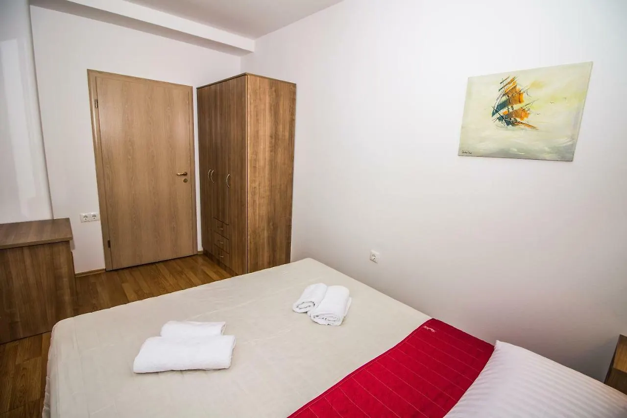 Apartments Magla With Terrace Baska