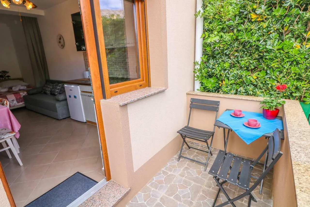 Apartments Magla With Terrace Baska   Baska (Krk)