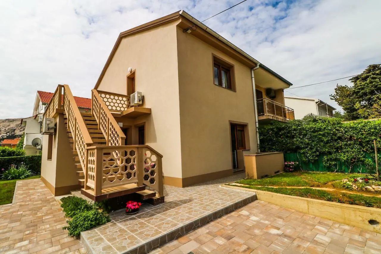 Apartments Magla With Terrace Baska  Croatia