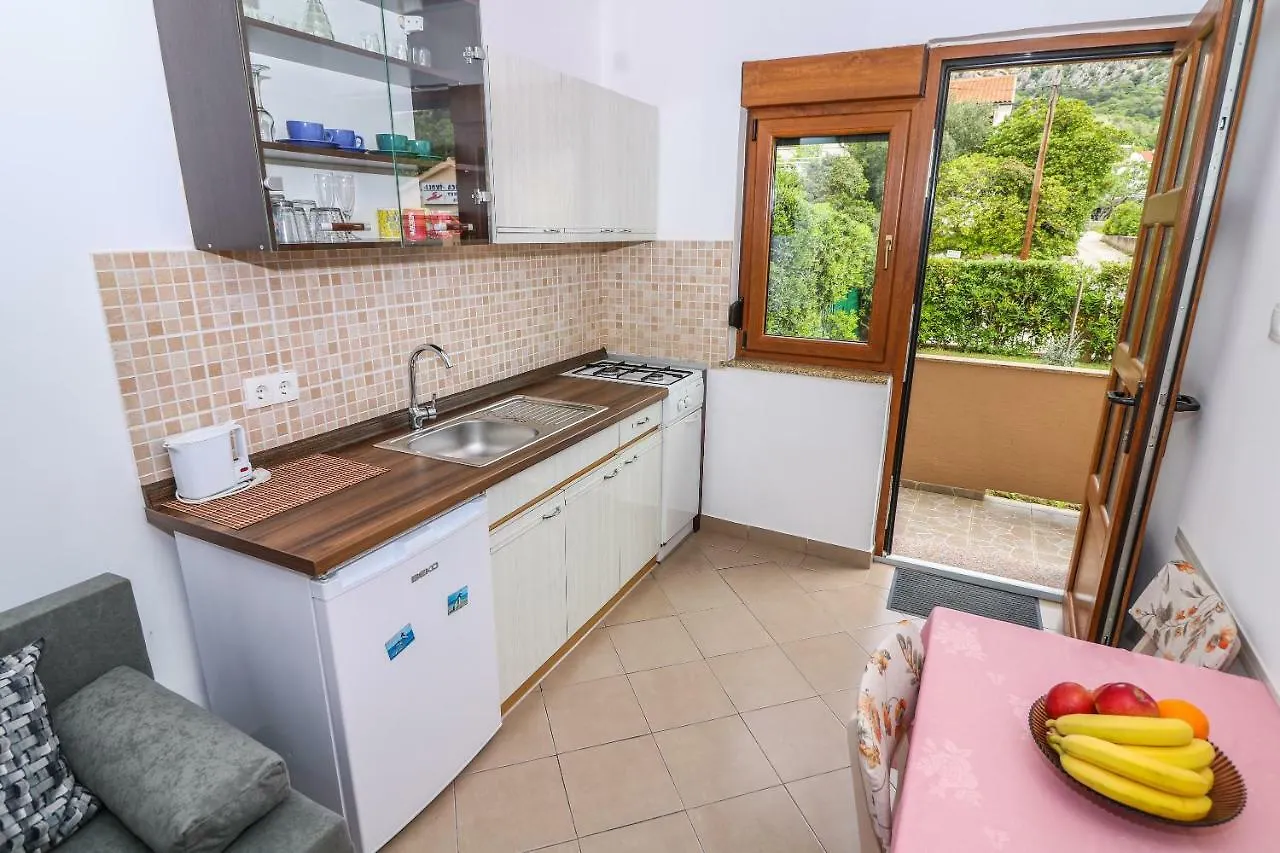 Apartments Magla With Terrace Baska
